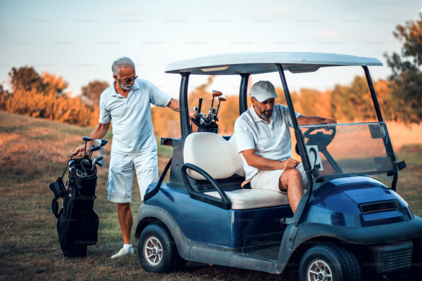 Sarlavha: Joe's Carts: Charlestonda Golf Aravalarining Markazi